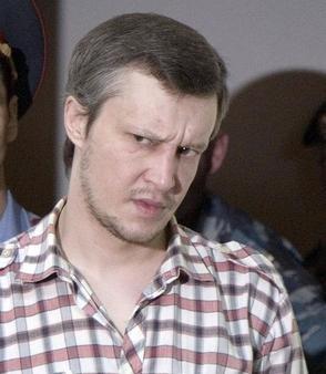 Alexander Pichushkin Chessboard Killer Moscow trial glass cage