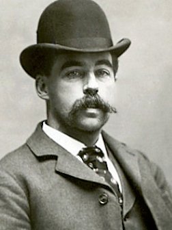 HH Holmes Murder Castle portrait photo Herman Mudgett 1895 Chicago
