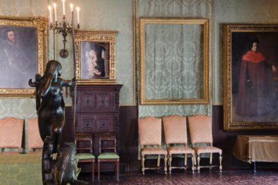 The Isabella Stewart Gardner Museum Heist: The 1990 00M Boston Art Theft FBI Dossier