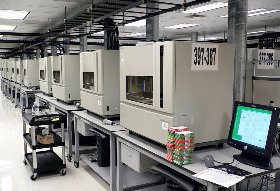 Advanced forensic DNA sequencing and genomics laboratory at Othram in Texas