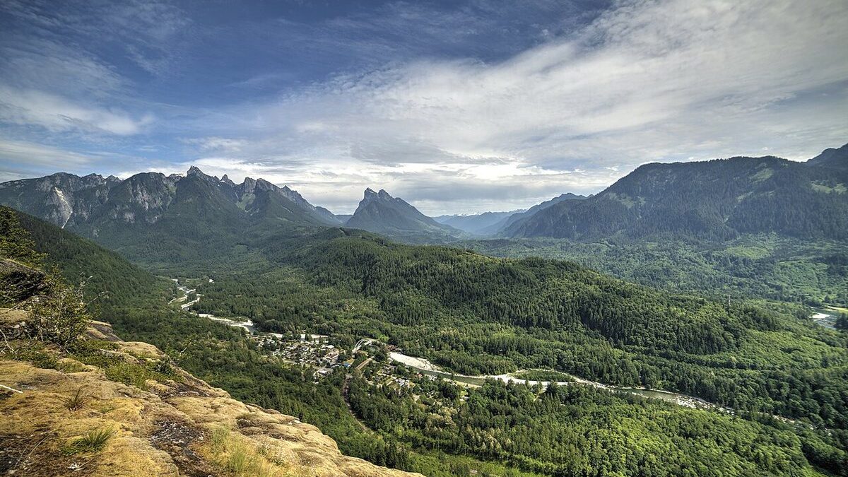 Cascade Mountain wilderness in Snohomish County Washington near Cook and Van Cuylenborg crime scenes