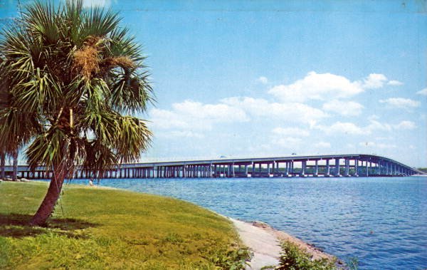 St. Johns River & Memorial Bridge Palatka FL