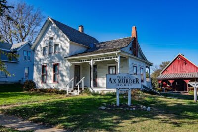 Villisca Axe Murders: The 1912 Moore Family Massacre, Midnight Rituals & Iowa Cold Case