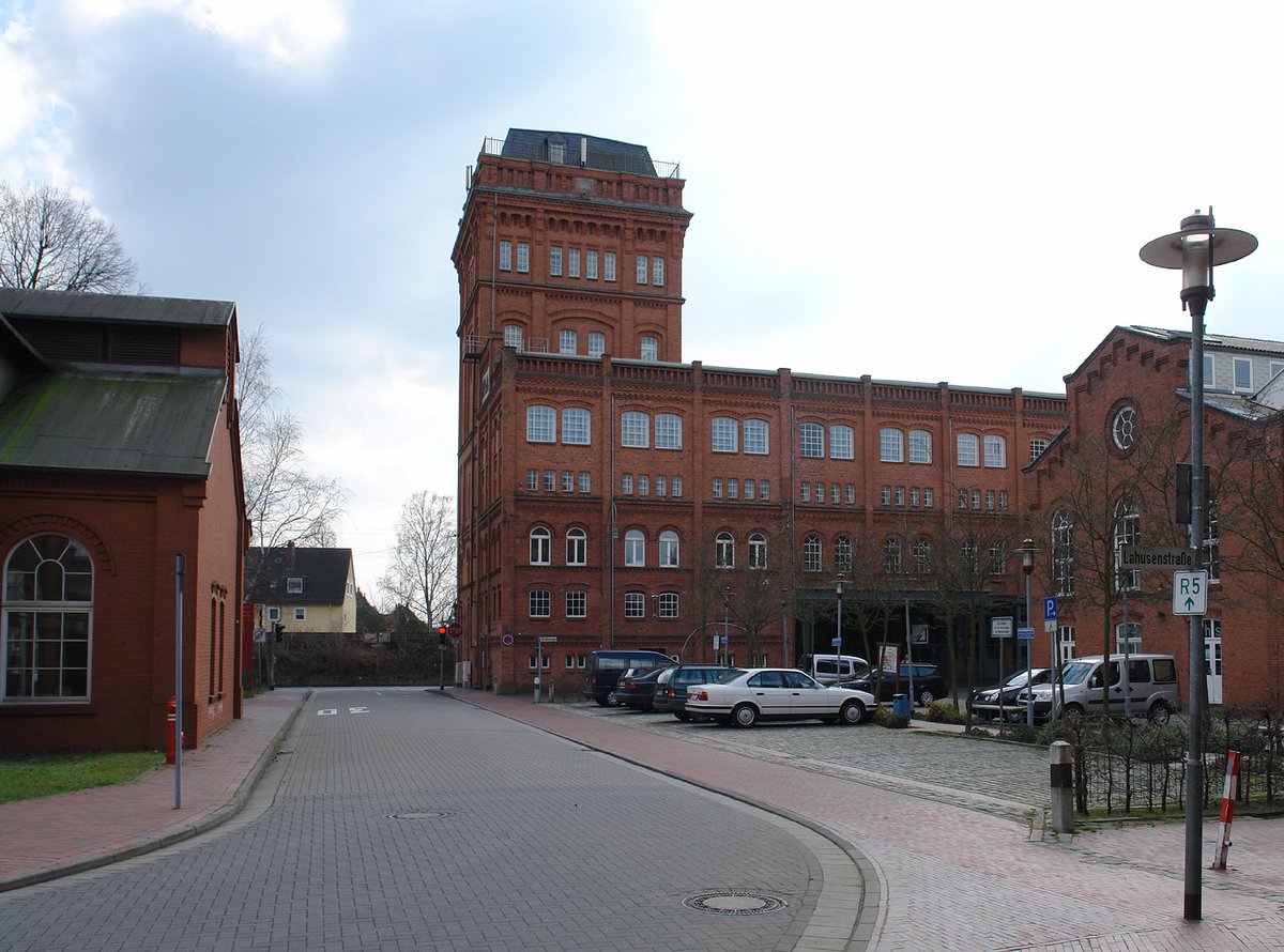 Delmenhorst cemetery forensic exhumation Lower Saxony police